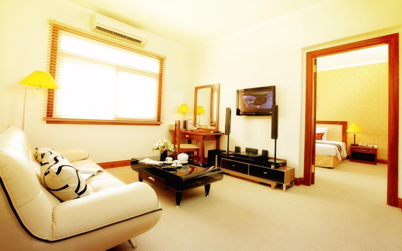 Dong Khanh Hotel Hô Chi Minh-Ville Extérieur photo