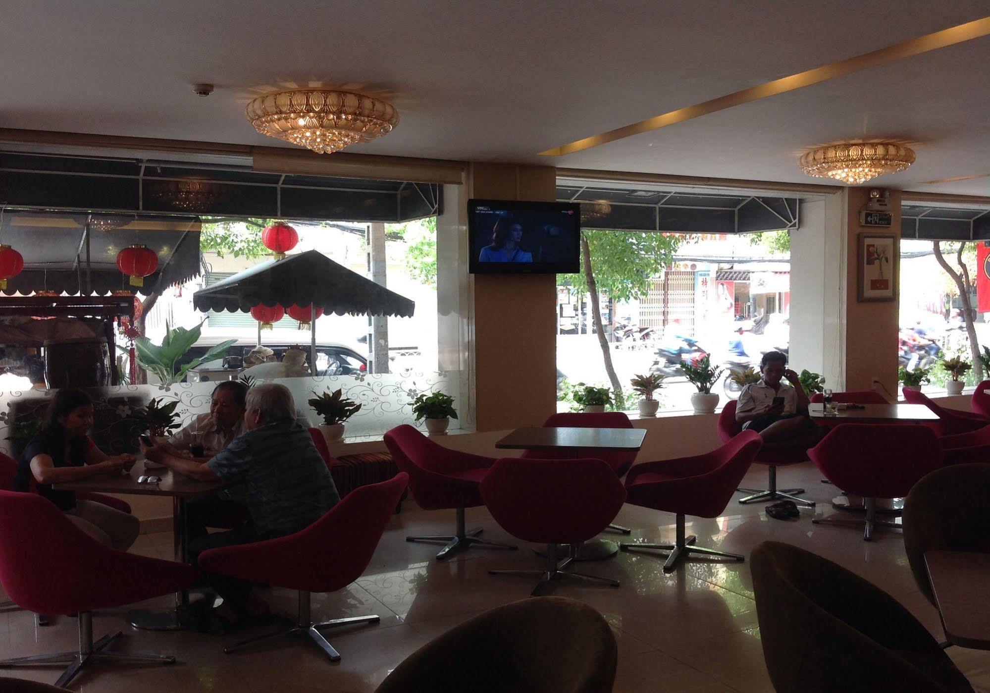 Dong Khanh Hotel Hô Chi Minh-Ville Extérieur photo